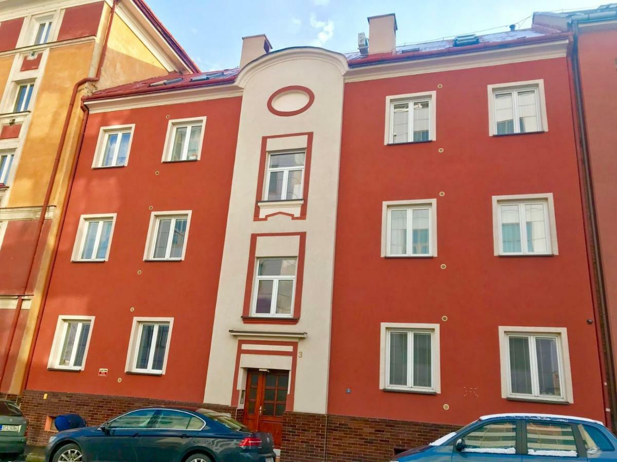 Satys Apartments 俄斯特拉发 外观 照片